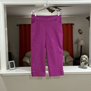 NWT Coral Bay Women’s Easy Care Pull On Stretch Vivid Violet Crop Pants Size 8